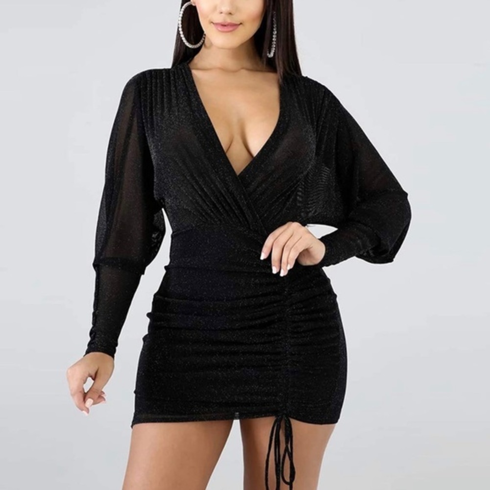 BLACK MINI DRESS🖤